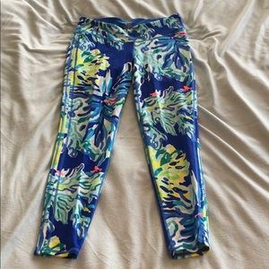 RARE Wade and See leggings- M